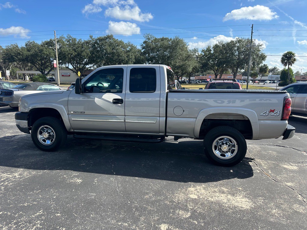 2004 Chevrolet Silverado 1500 Image 6