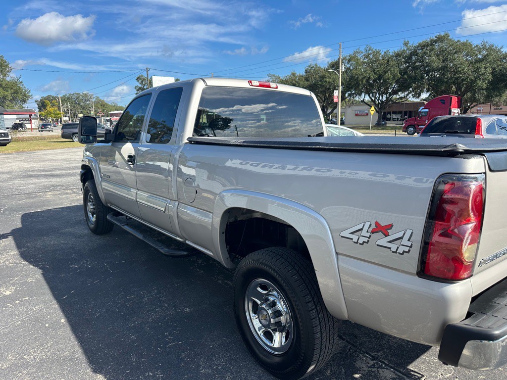 2004 Chevrolet Silverado 1500 Image 7