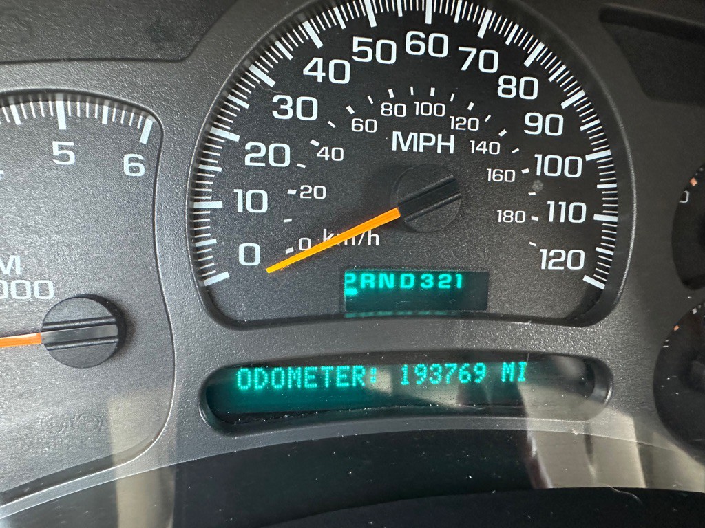 2004 Chevrolet Silverado 1500 Image 17