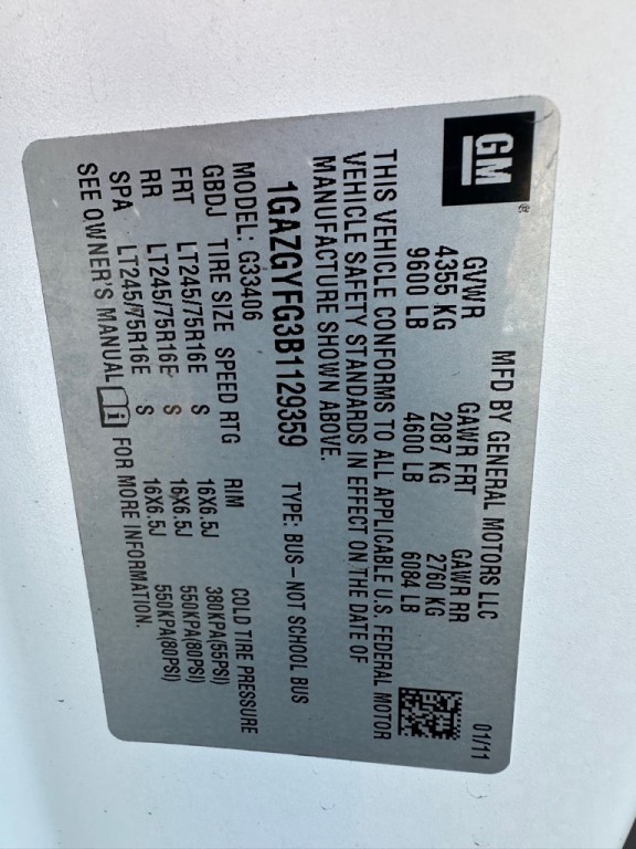 2011 Chevrolet Express Image 27