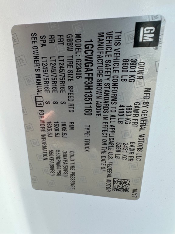 2017 Chevrolet Express Image 25