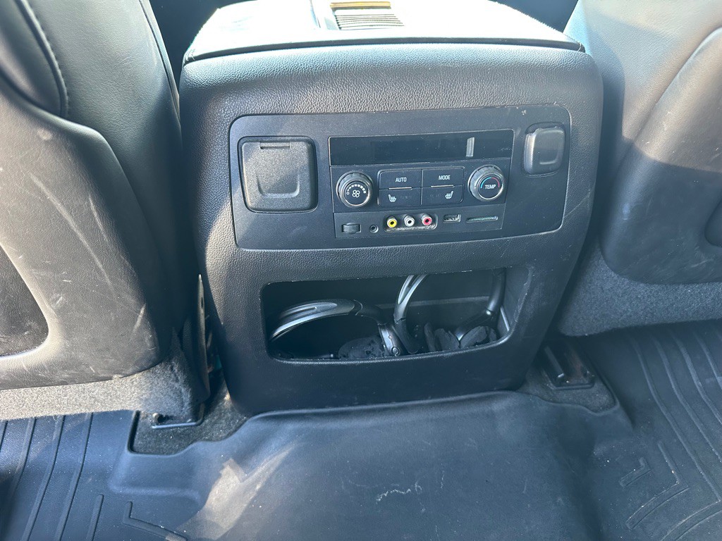 2015 GMC Yukon Image 14