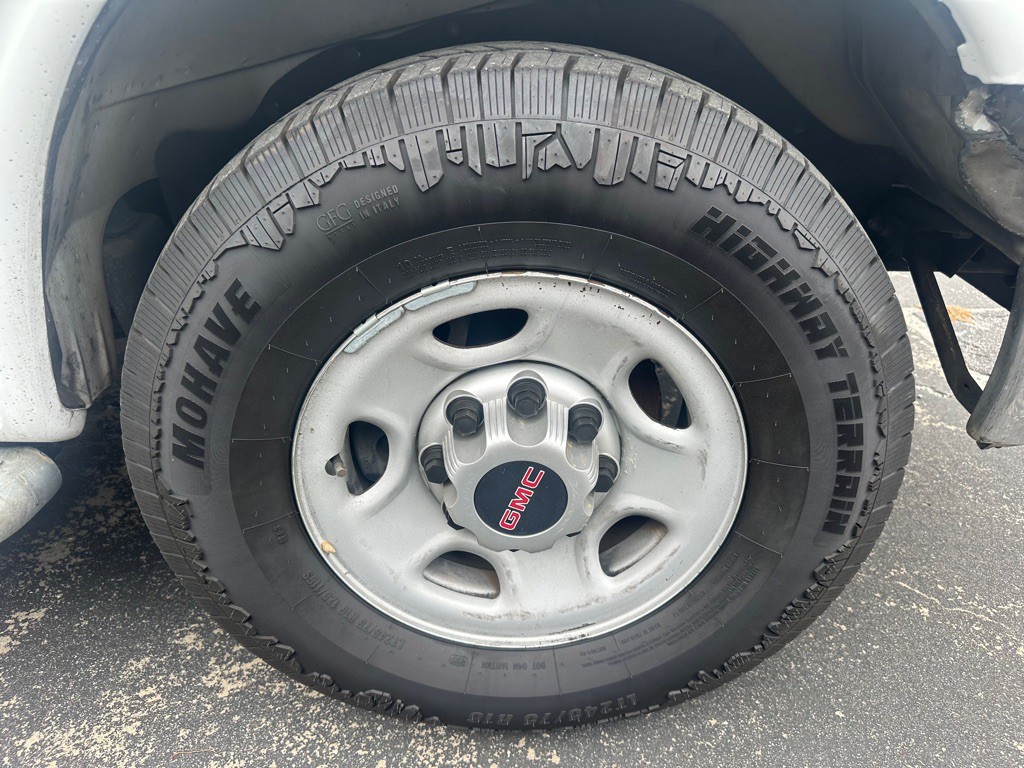 2015 GMC Savana Image 21