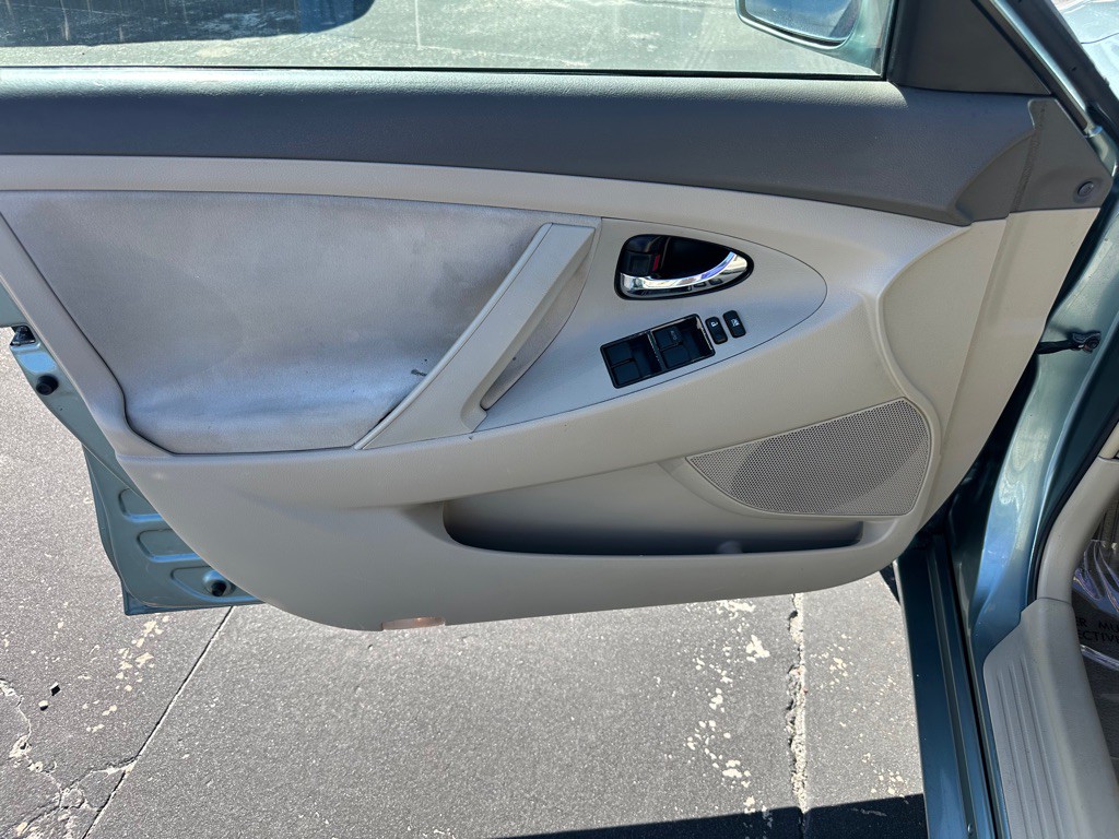 2009 Toyota Camry Image 14