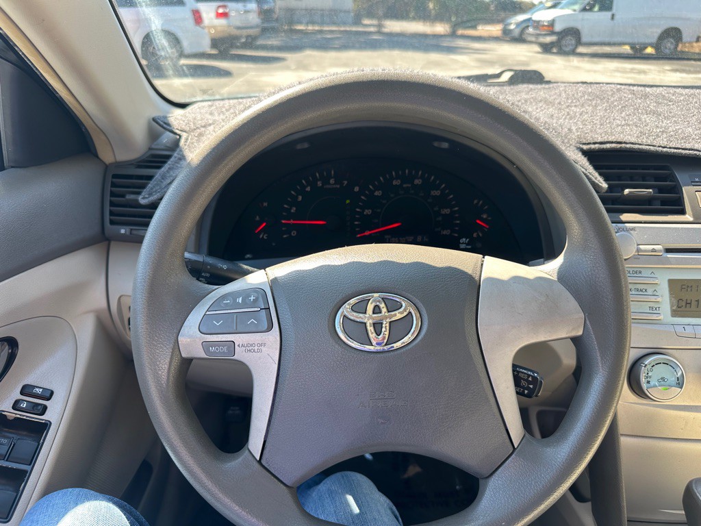 2009 Toyota Camry Image 17