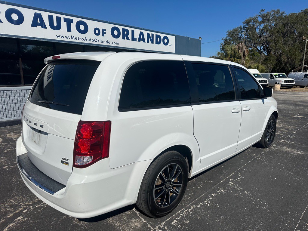 2019 Dodge Grand Caravan Image 2