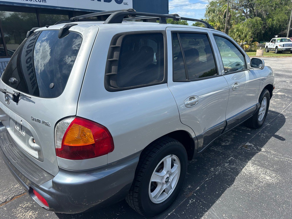 2004 Hyundai Santa Fe Image 2