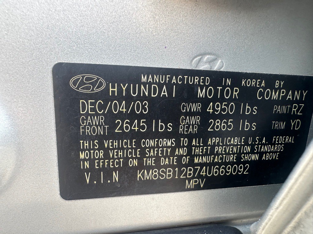 2004 Hyundai Santa Fe Image 25
