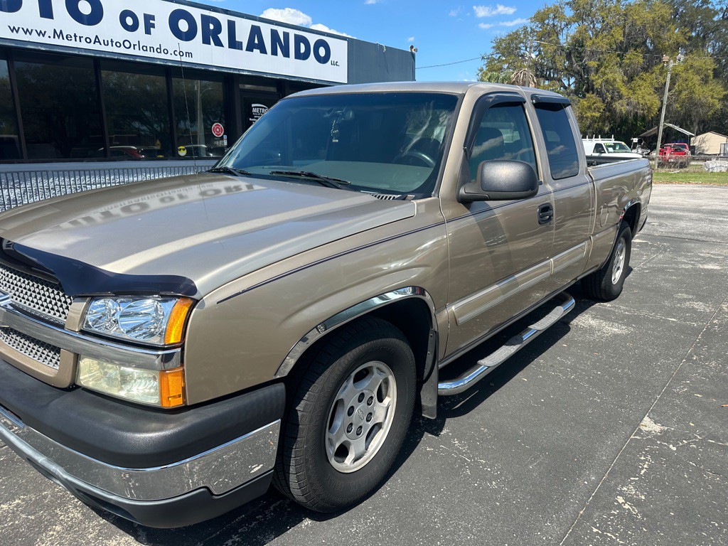 2004 Chevrolet Silverado 1500 Image 3