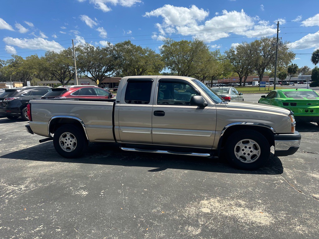 2004 Chevrolet Silverado 1500 Image 6