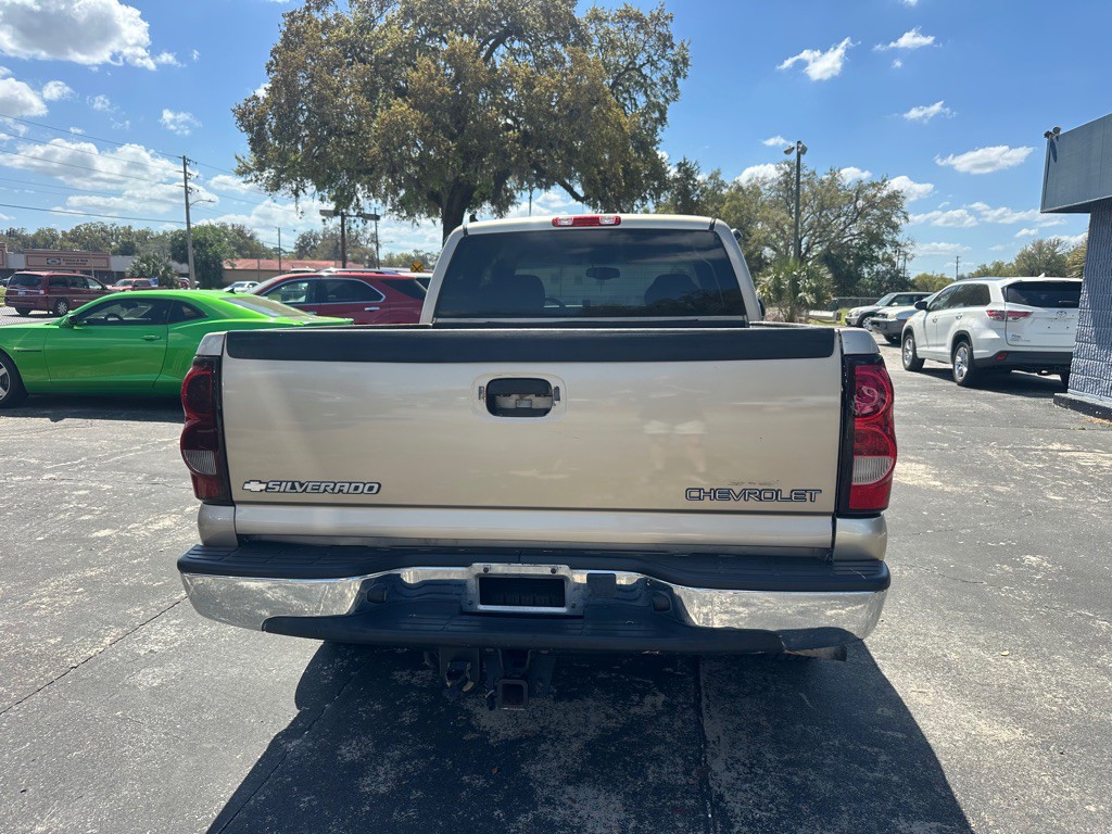 2004 Chevrolet Silverado 1500 Image 8