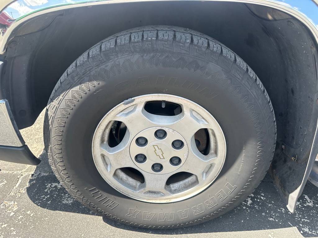 2004 Chevrolet Silverado 1500 Image 17