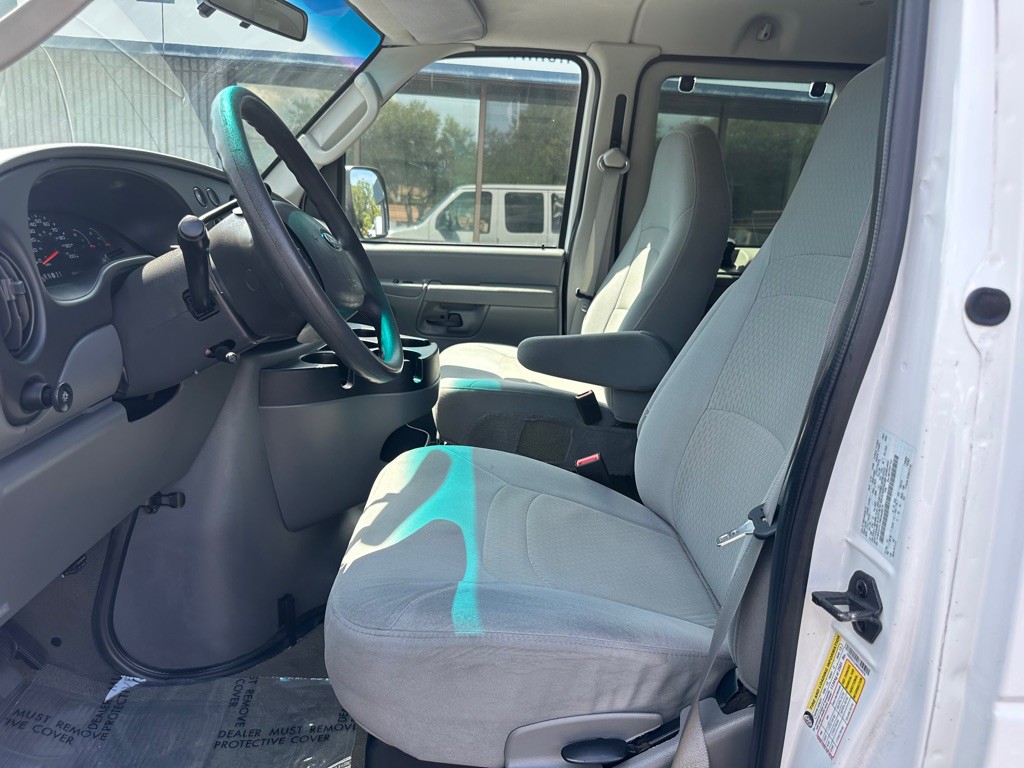 2008 Ford Econoline Image 14