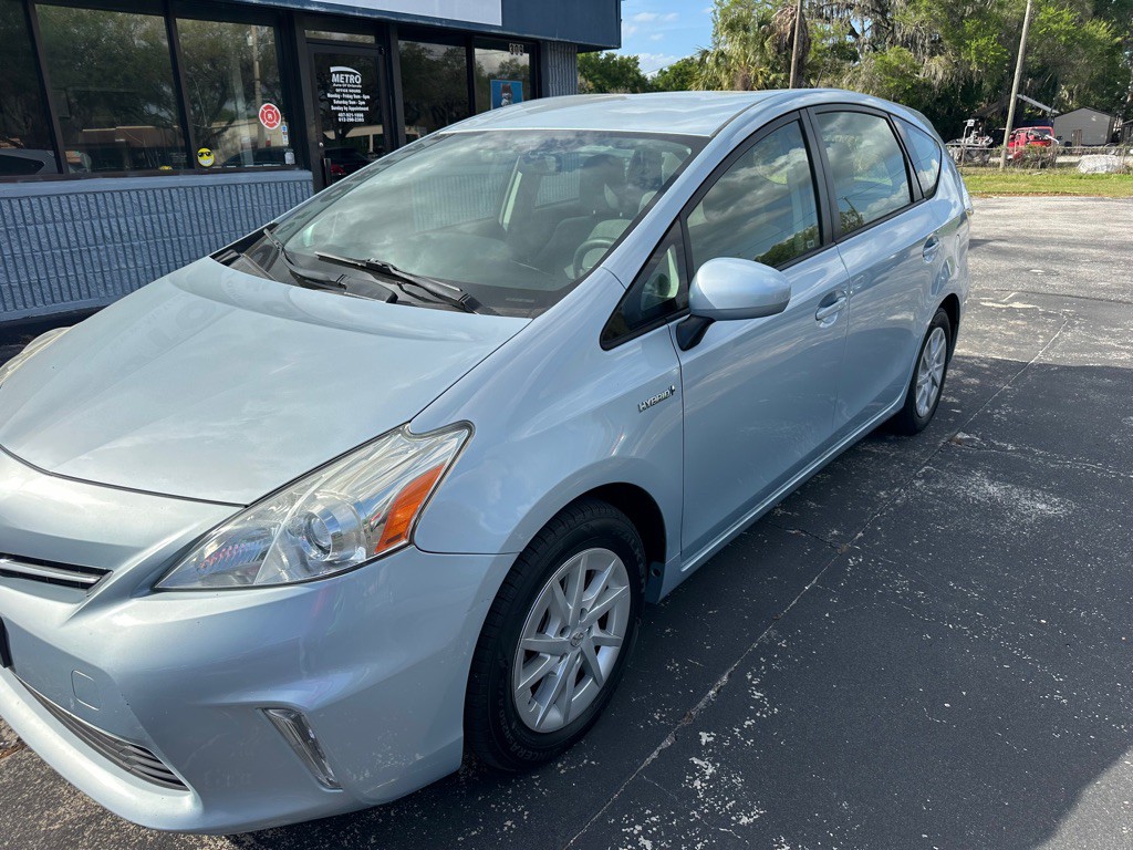 2012 Toyota Prius Image 3
