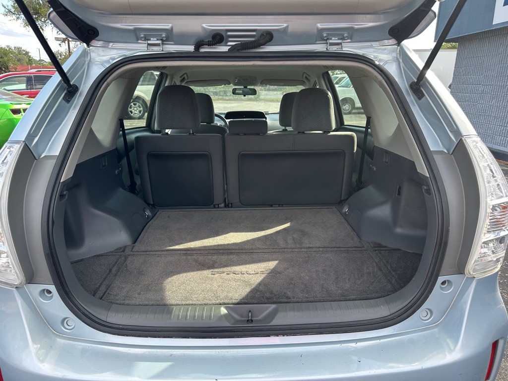 2012 Toyota Prius Image 9