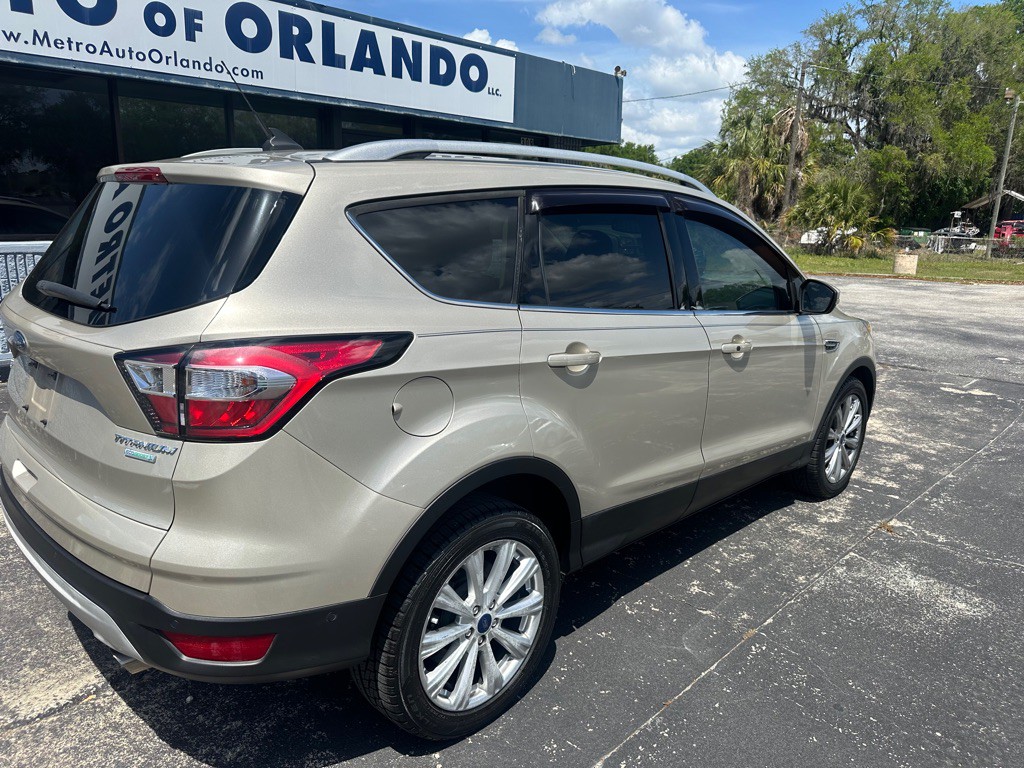 2018 Ford Escape Image 2