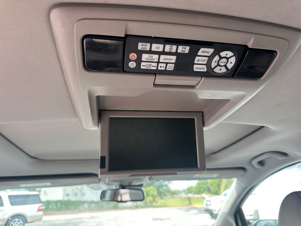 2016 Honda Odyssey Image 12