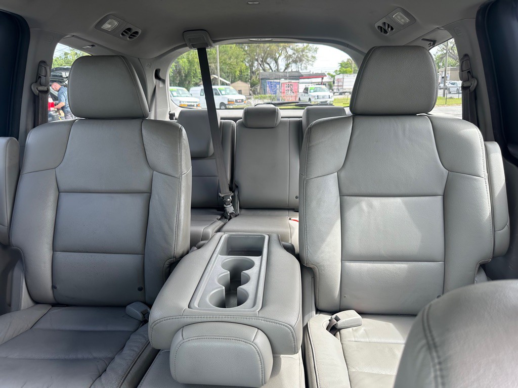 2016 Honda Odyssey Image 14