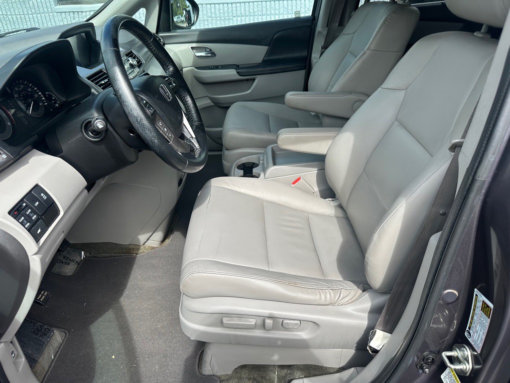 2016 Honda Odyssey Image 15