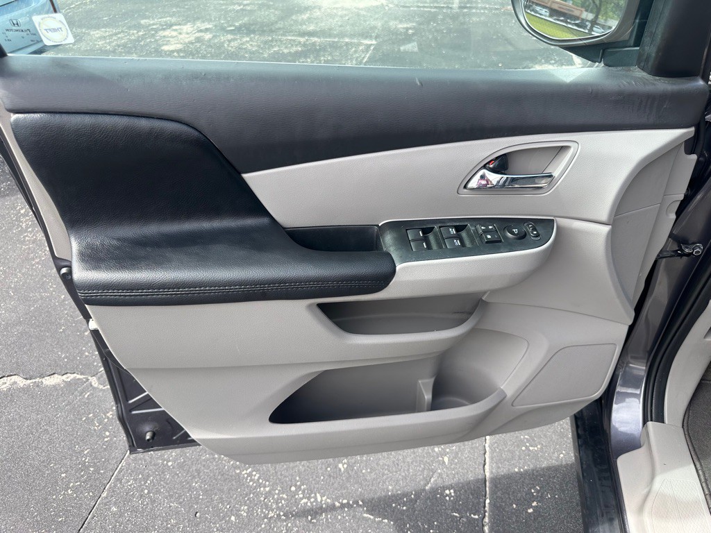2016 Honda Odyssey Image 17