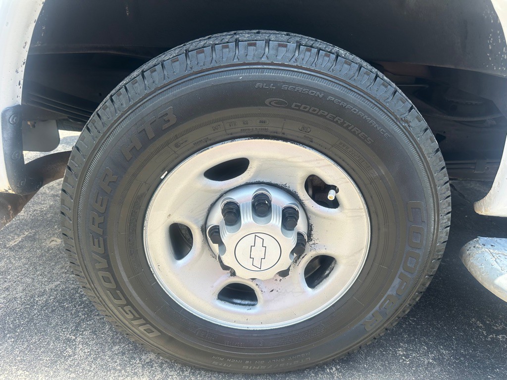 2018 Chevrolet Express Image 21