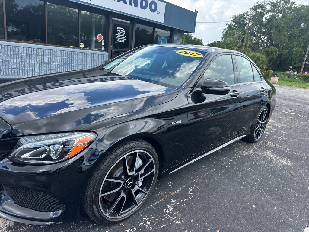 2017 Mercedes-Benz C-Class Image 3