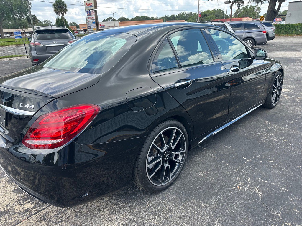 2017 Mercedes-Benz C-Class Image 7