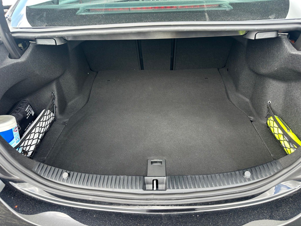 2017 Mercedes-Benz C-Class Image 9
