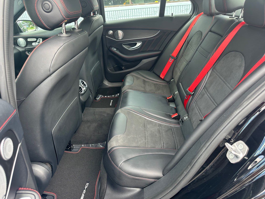 2017 Mercedes-Benz C-Class Image 11