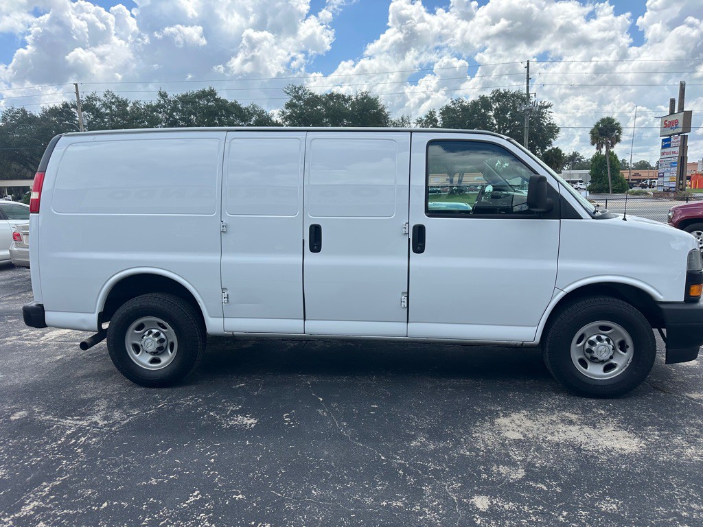 2019 Chevrolet Express Image 6