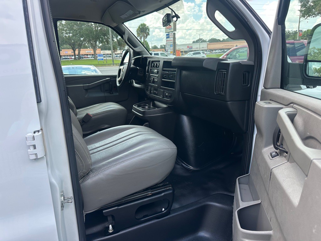 2019 Chevrolet Express Image 11