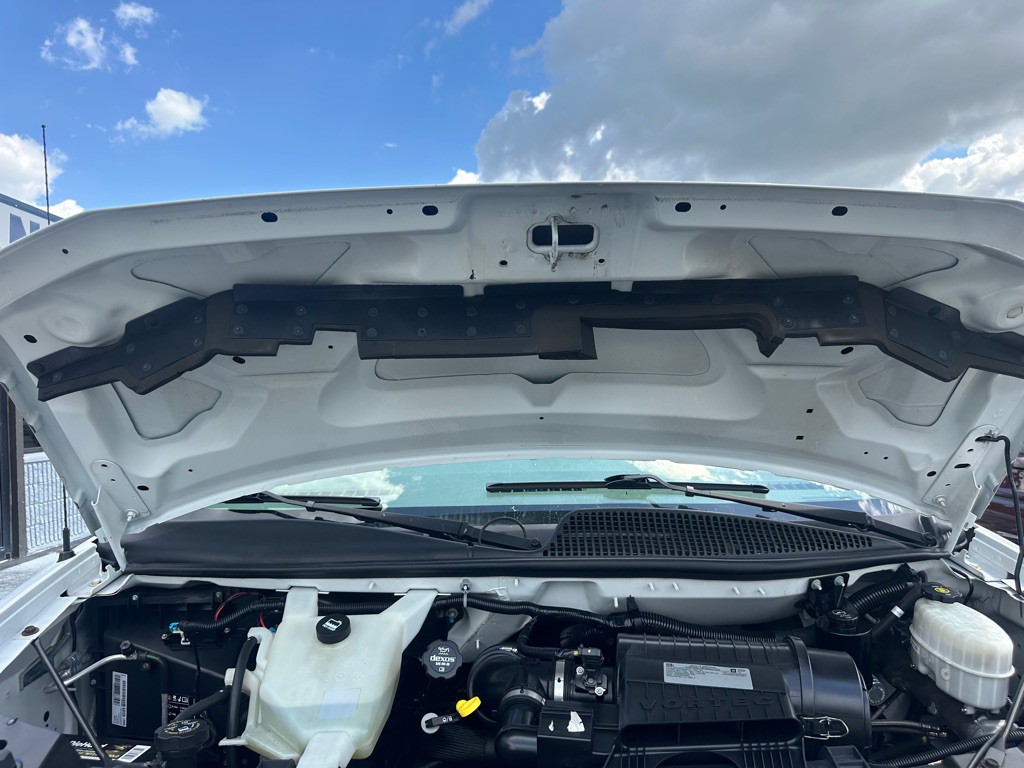 2019 Chevrolet Express Image 24