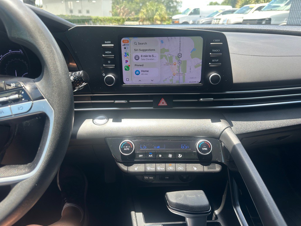 2023 Hyundai Elantra Image 16