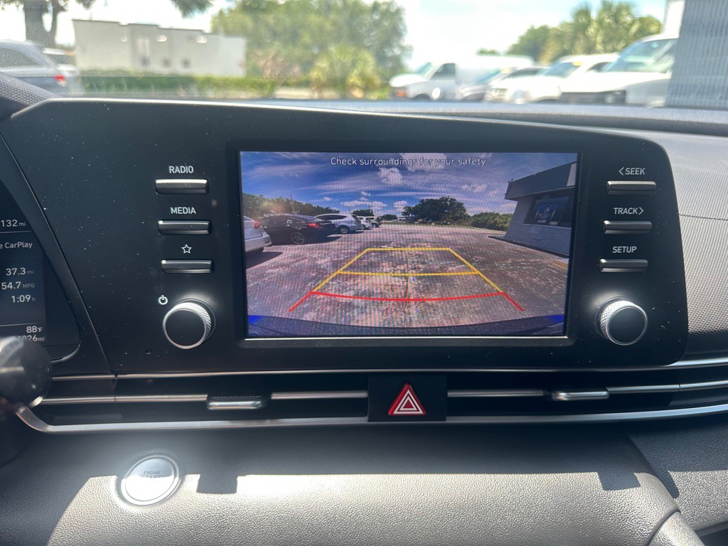 2023 Hyundai Elantra Image 17