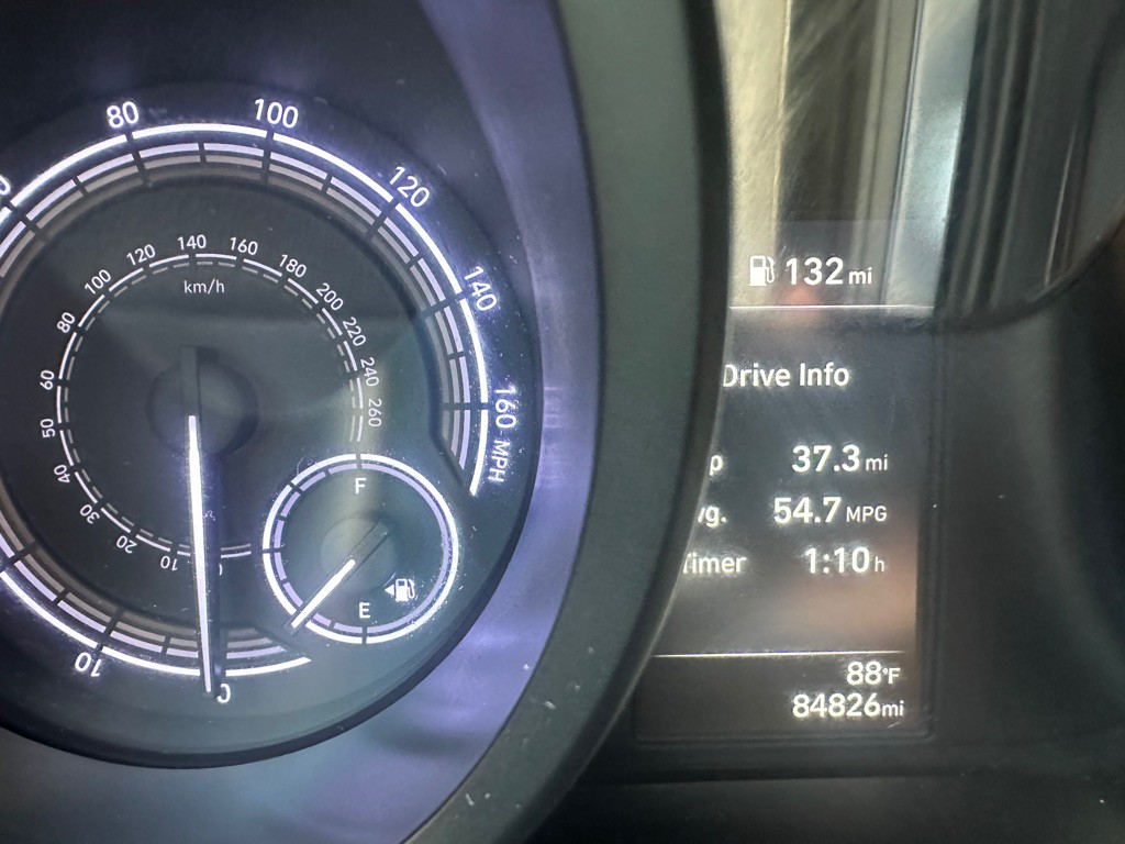 2023 Hyundai Elantra Image 18