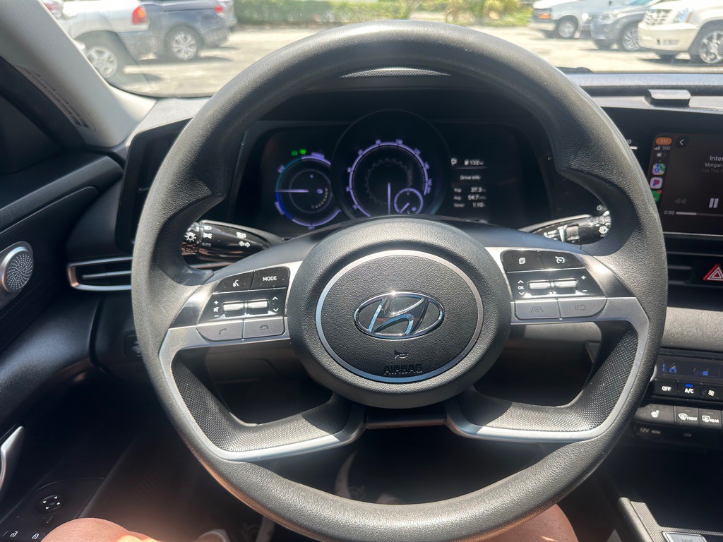 2023 Hyundai Elantra Image 19