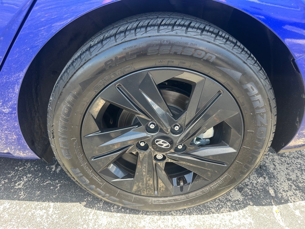 2023 Hyundai Elantra Image 21