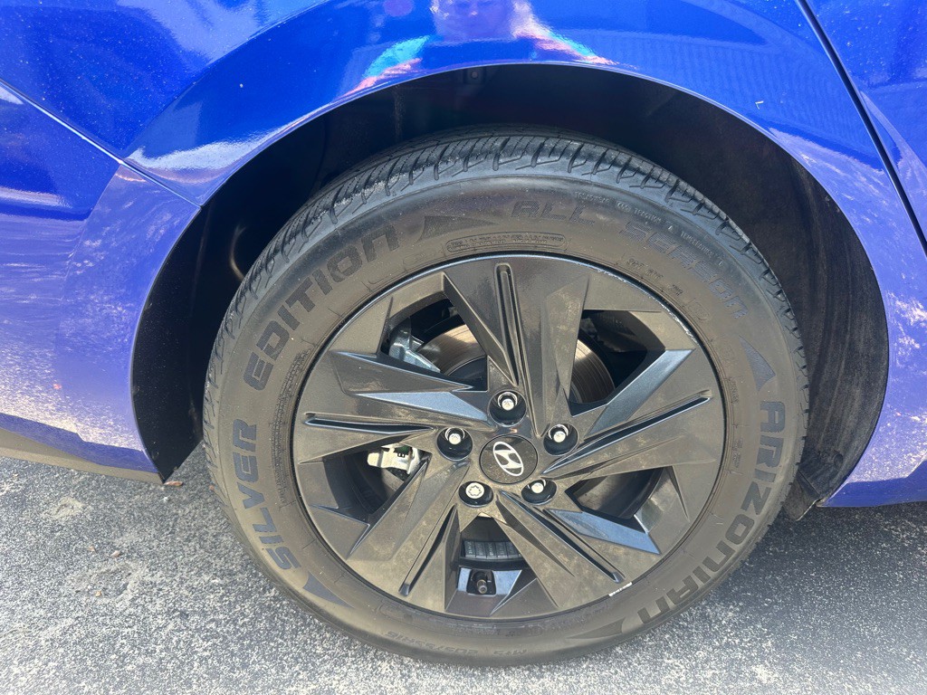 2023 Hyundai Elantra Image 22