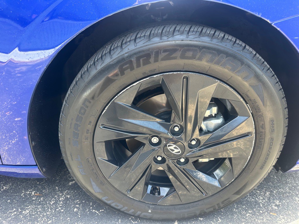 2023 Hyundai Elantra Image 23