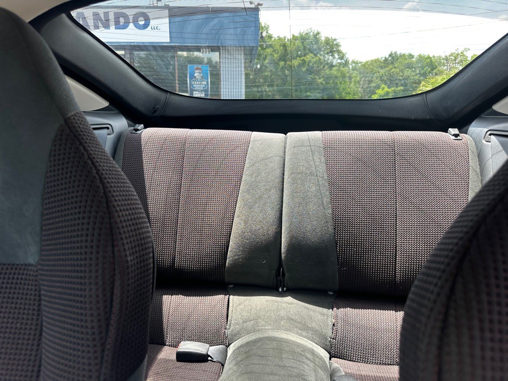 2009 Mitsubishi Eclipse Image 11