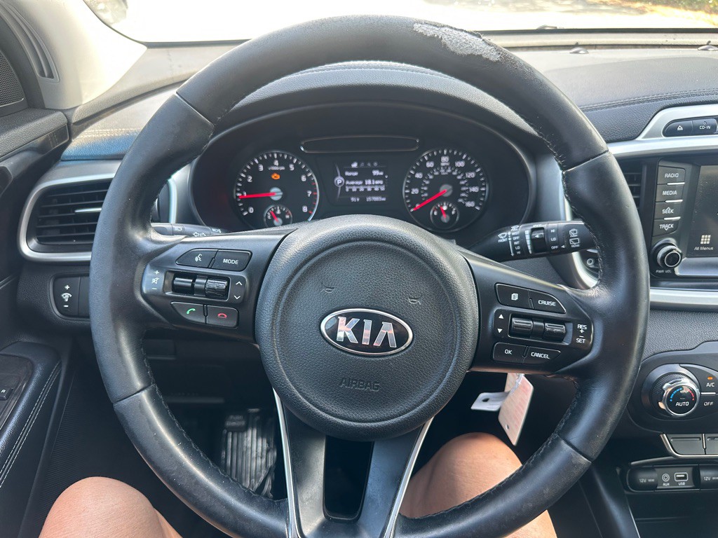 2017 Kia Sorento Image 18