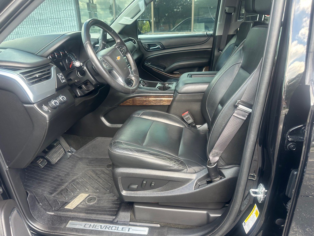 2017 Chevrolet Suburban Image 15