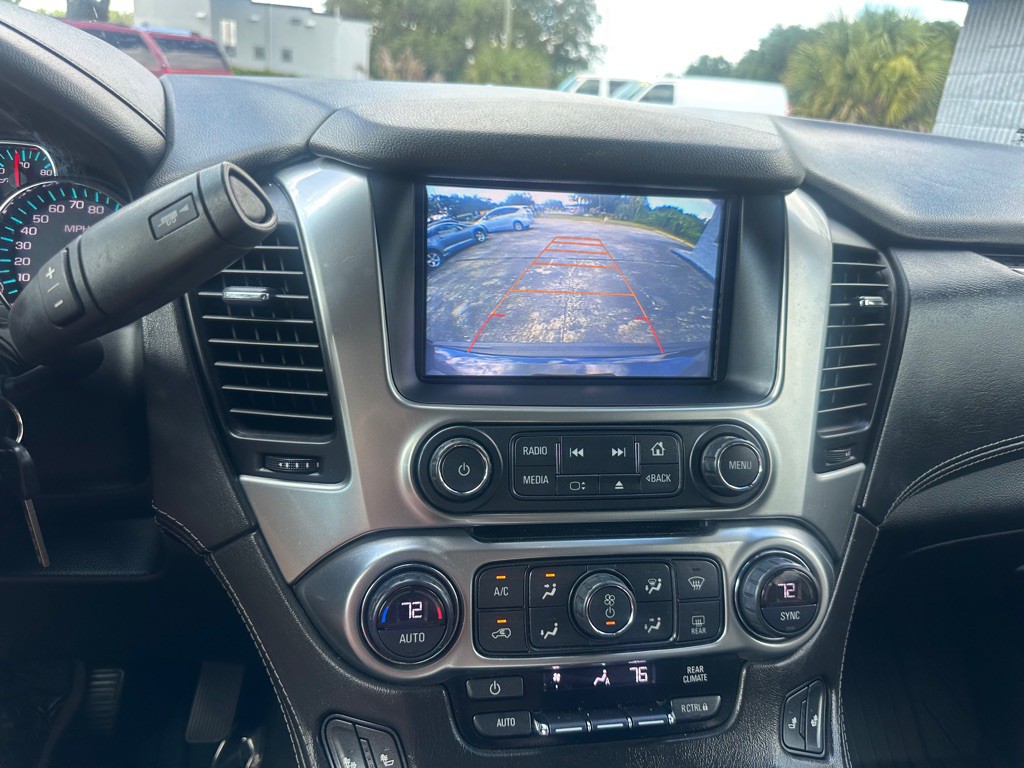 2017 Chevrolet Suburban Image 19