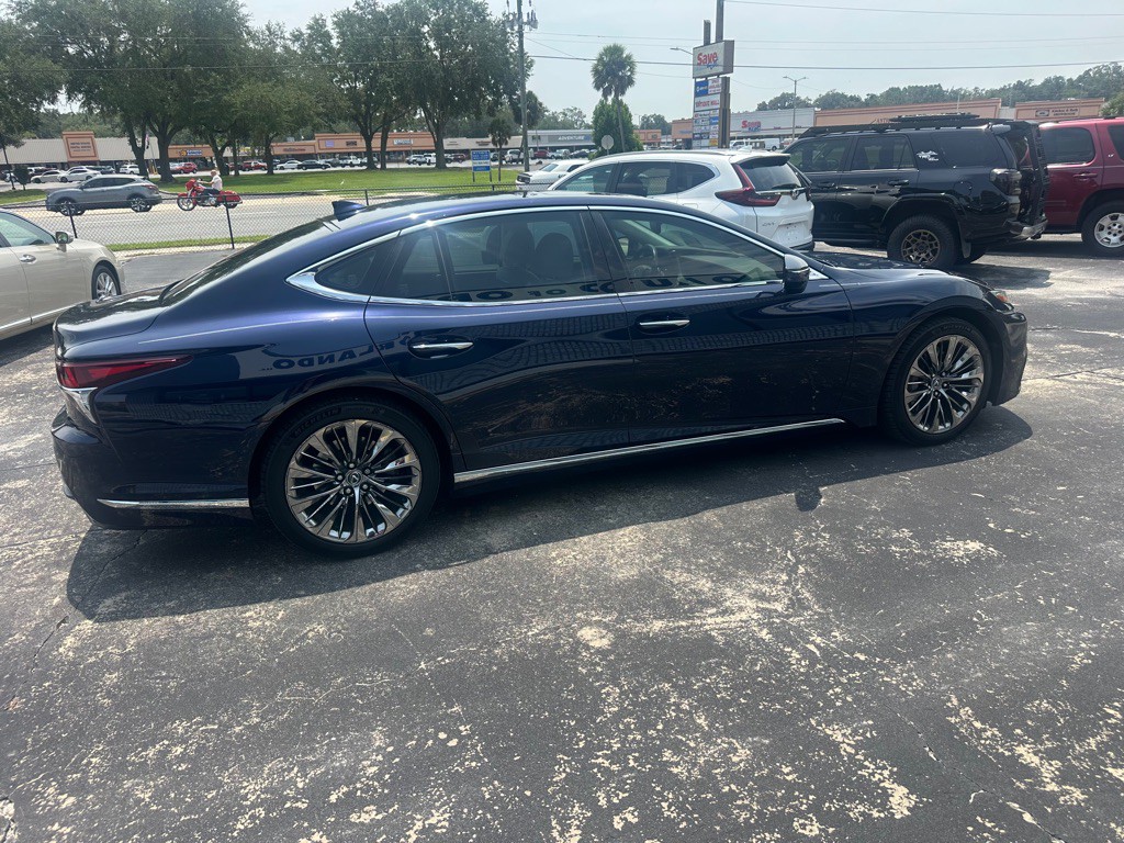 2018 Lexus LS Image 6