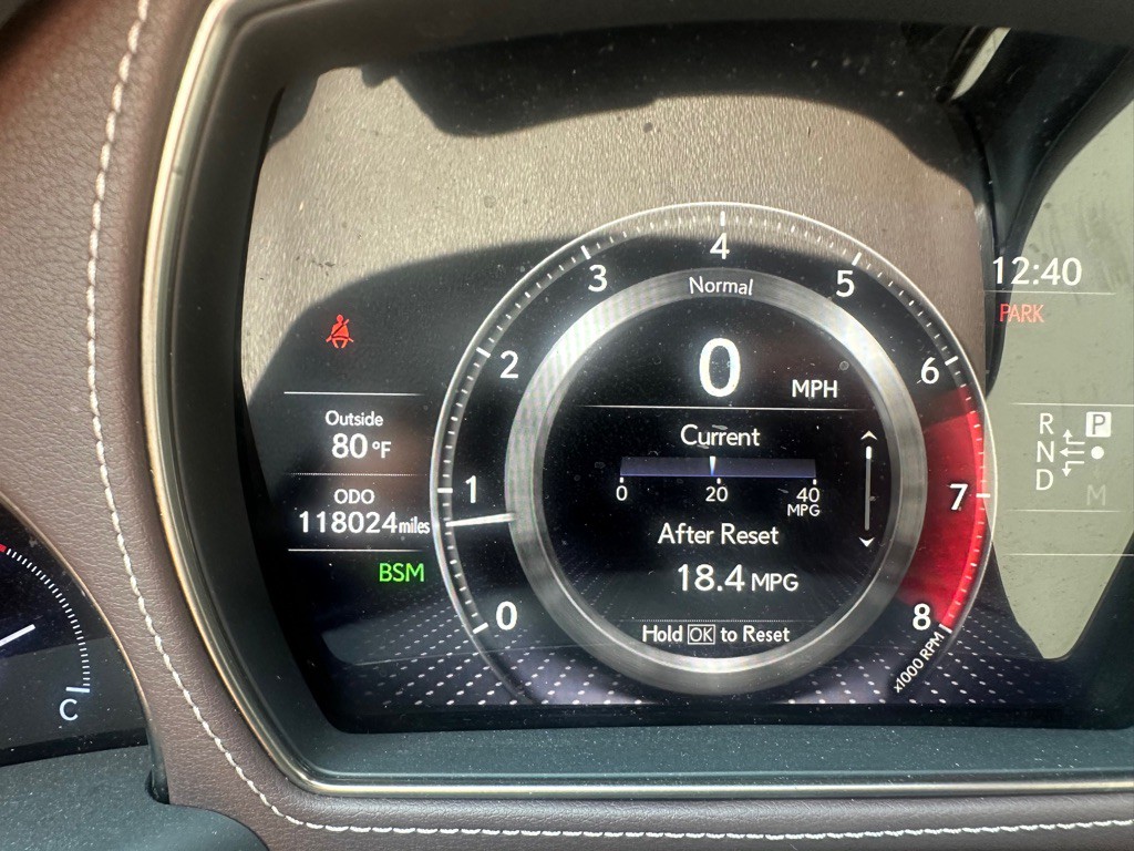2018 Lexus LS Image 19
