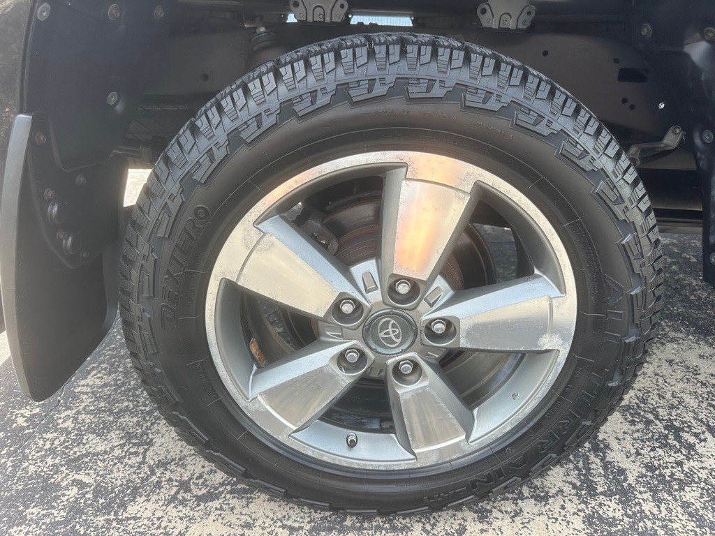 2010 Toyota Tundra Image 20