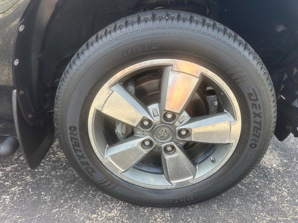 2010 Toyota Tundra Image 21