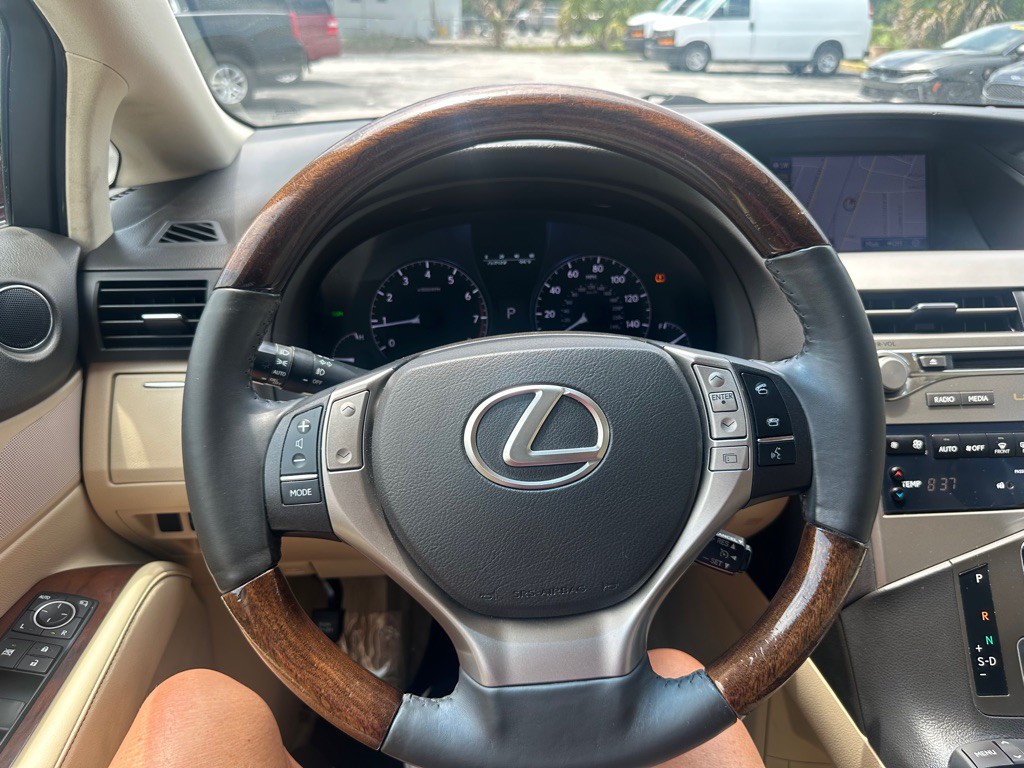2013 Lexus RX Image 21