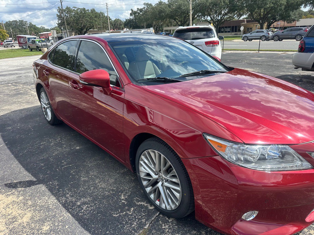 2014 Lexus ES Image 5