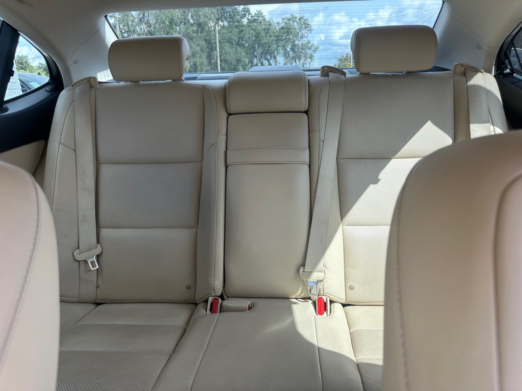2014 Lexus ES Image 13